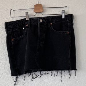 &Denim Women's Black Cutoff Denim Skirt - Size M, Black